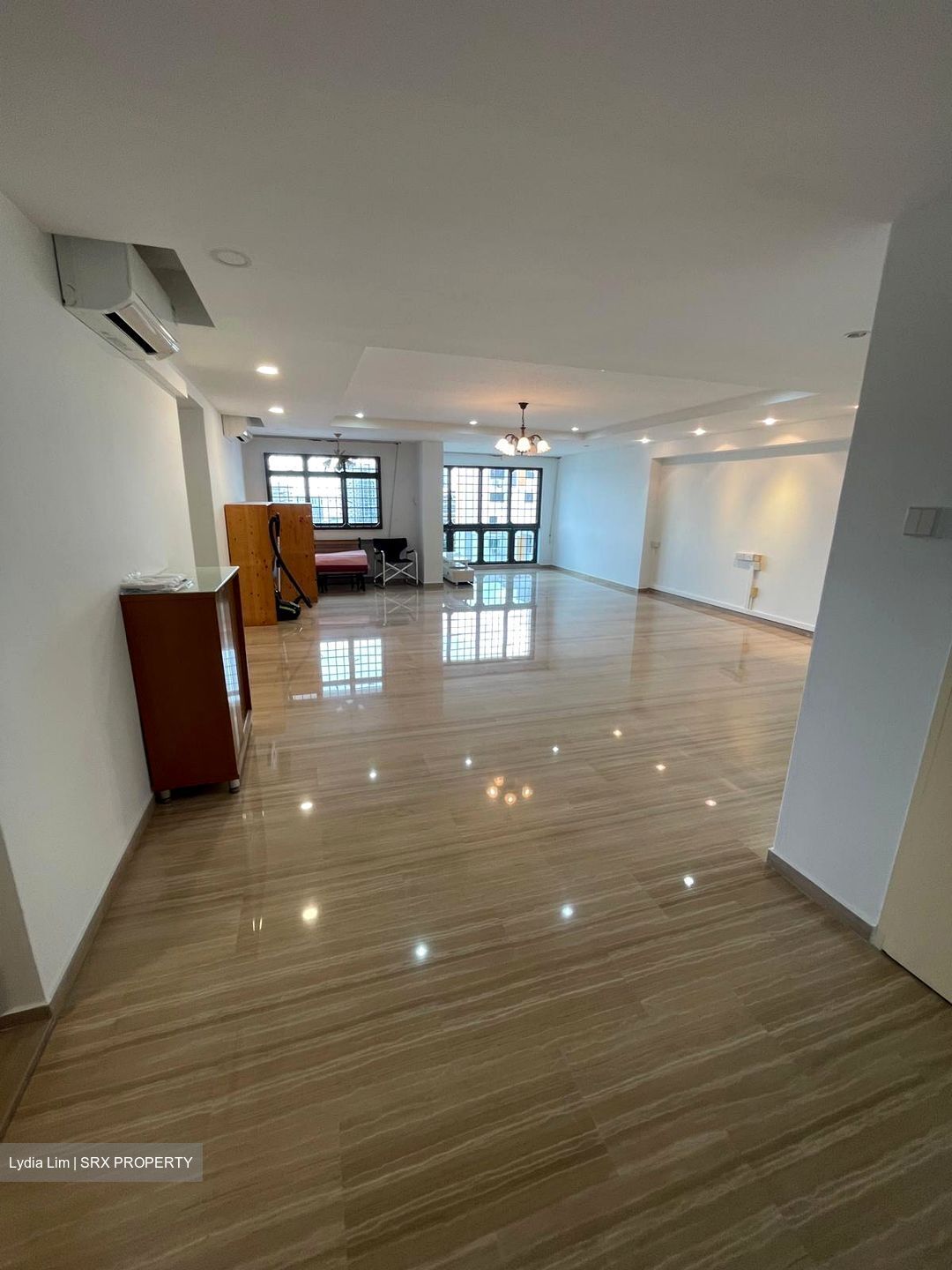 Blk 285A Toh Guan Road (Jurong East), HDB Executive #445588561
